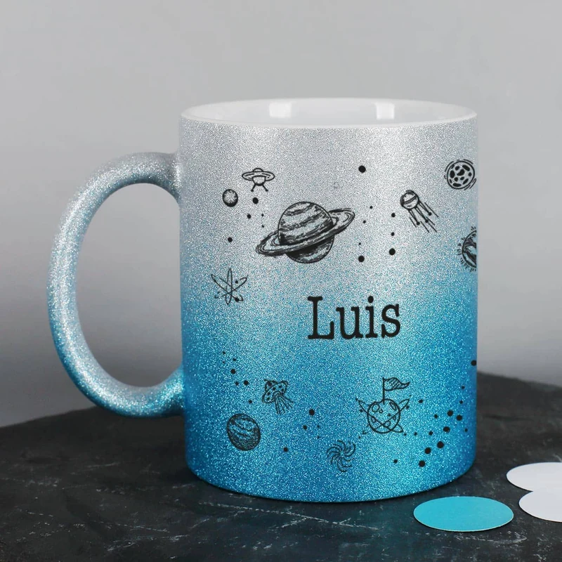 blaue Glitzertasse mit coolem Weltallmotiv