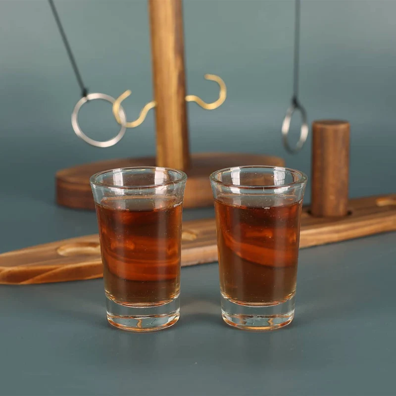 Ringwurf-Trinkspiel aus Holz