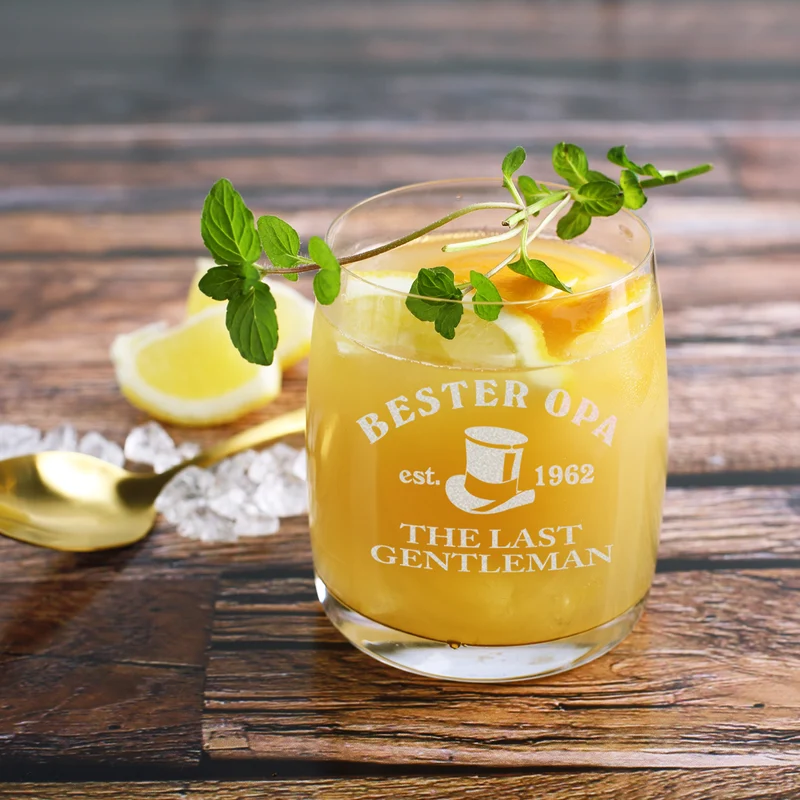Personalisiertes Whiskey Glas mit Name und Geburtsjahr