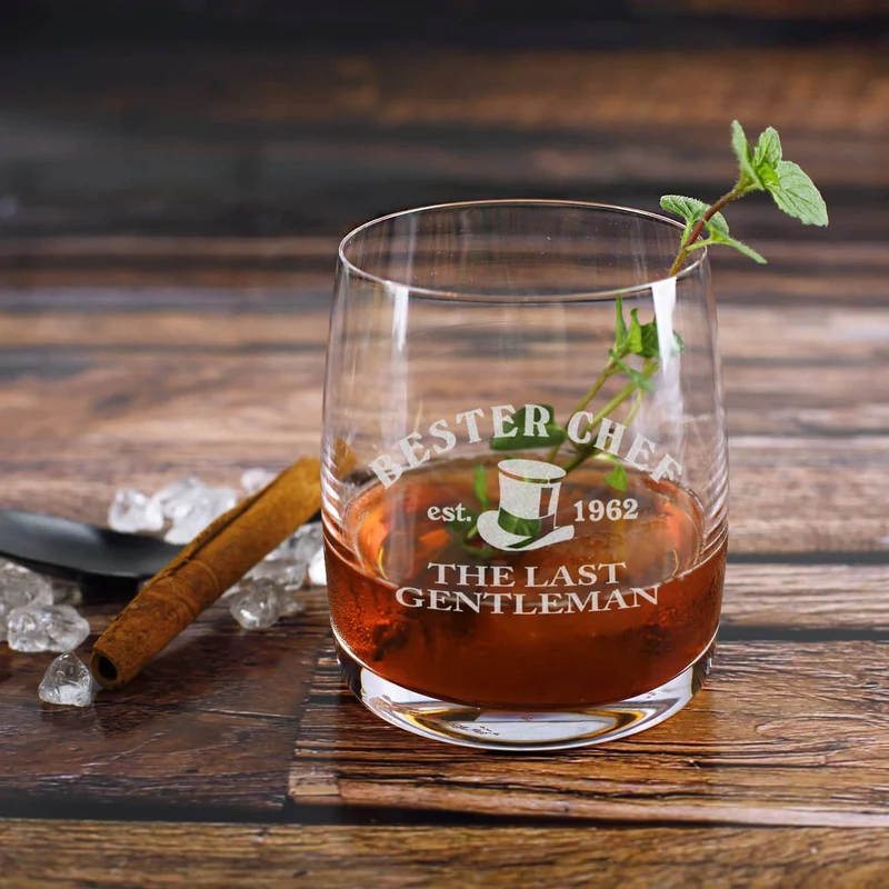 Personalisiertes Whiskey Glas mit Name und Geburtsjahr