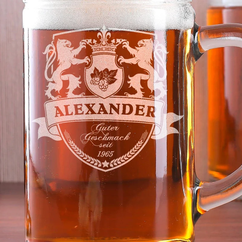 1 Liter Maßkrug aus Glas graviert mit Wappen und Namen
