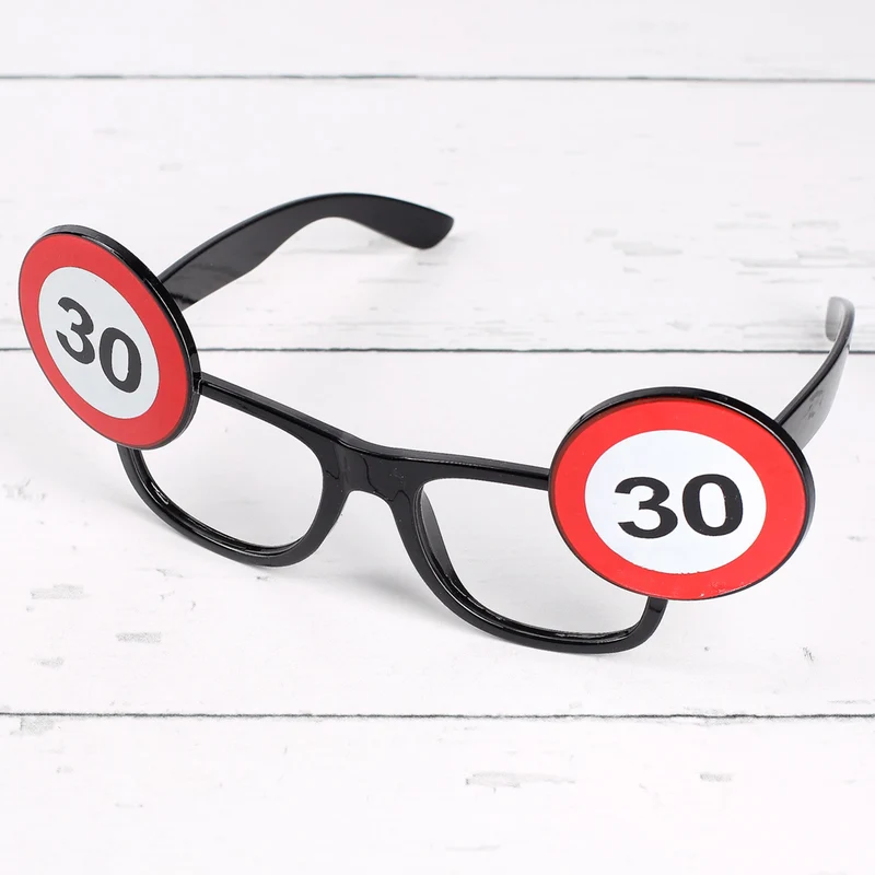 Brille mit Verkehrszeichen - 30