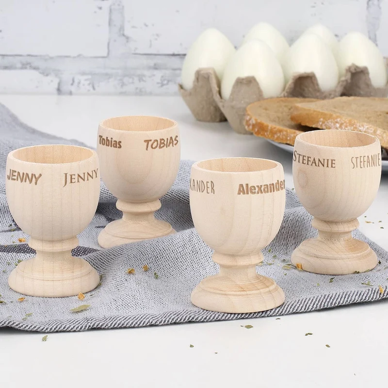 Holz Eierbecher im 4er Set mit Ihren Namen