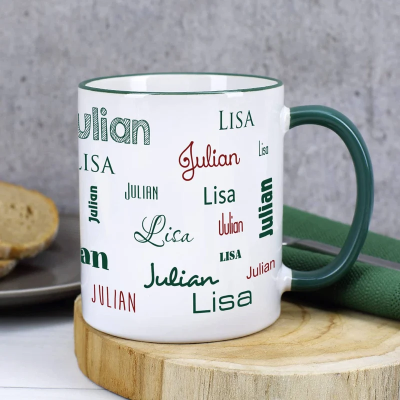 Tasse mit zwei Namen in verschiedenen Schriftarten
