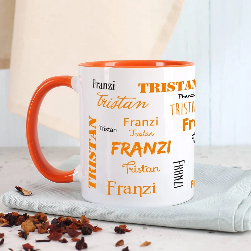 Tasse mit zwei Namen in verschiedenen Schriftarten