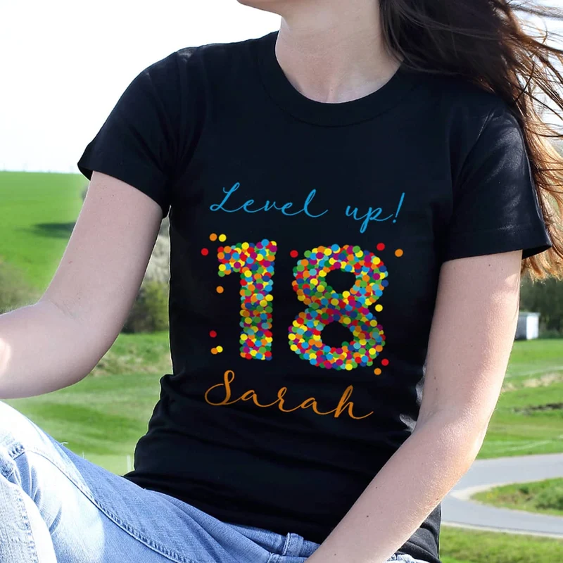 Damenshirt zum 18. Geburtstag mit Name und Wunschtext