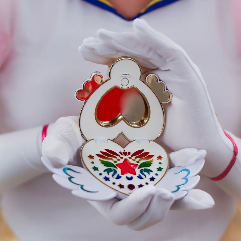 Sailor Moon - Cosmos Eternal Moon Verwandlungsbrosche mit Licht- und Soundeffekten