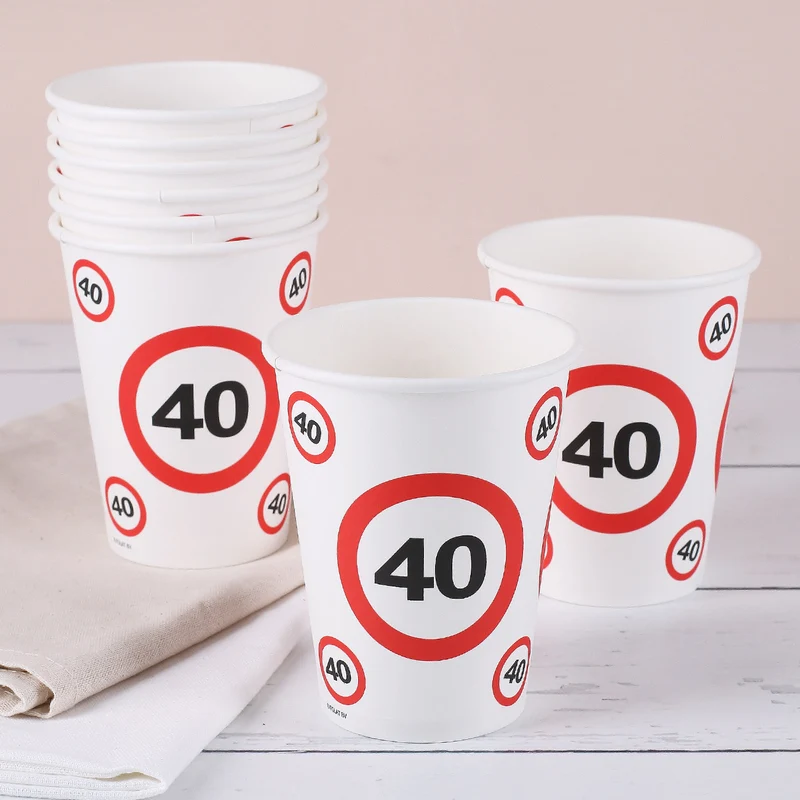 8 große Pappbecher - Verkehrsschild 40